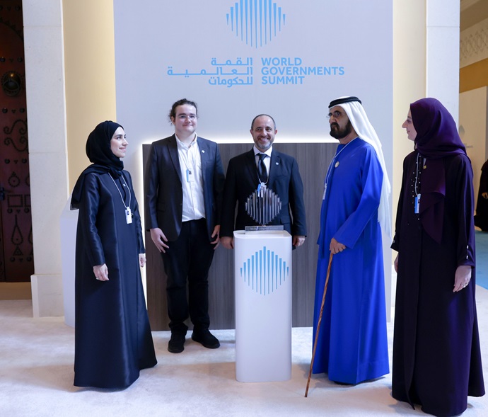 Mohammed bin Rashid honours winners of 6th Edge of Government Award